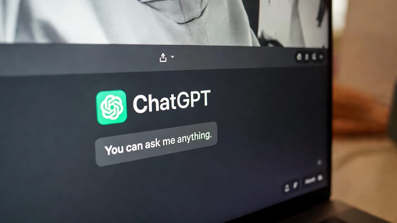CIPD AI policy guide for students showing allowed and prohibited uses of artificial intelligence in assignments